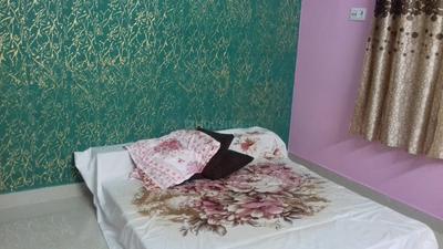 Bedroom Image of 420 Sq.ft 1 BHK Apartment / Flat for rent in South Dum Dum Kolkata for Rs. 8500