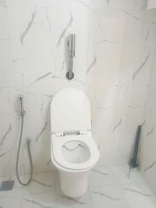 Common Bathroom Image of 1950 Sq.ft 3 BHK Apartment / Flat for sale in Candeur Crescent, Serilingampally Hyderabad for Rs. 18500000