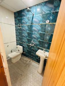 Bathroom Image of 1150 Sq.ft 3 BHK Apartment / Flat for sale in Way Jovian Luxury Homes 2, Lal Kuan Ghaziabad for Rs. 8500000