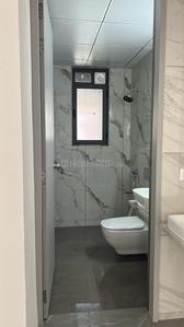 Bathroom Image of 1200 Sq.ft 2 BHK Apartment / Flat for rent in Swagat Queens Land, Sargasan Gandhinagar for Rs. 21500