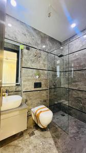 Bathroom Image of 2300 Sq.ft 3 BHK Builder Floor for sale in Sector 40 Gurgaon for Rs. 24000000