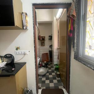 Bathroom Image of 1575 Sq.ft 3 BHK Apartment / Flat for sale in Saket Heaven, Nana Chiloda Ahmedabad for Rs. 5300000