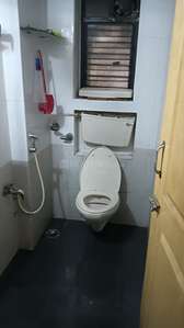 Bathroom Image of 850 Sq.ft 2 BHK Apartment / Flat for rent in Malad West Mumbai for Rs. 55000