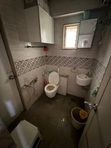 Bathroom Image of 1700 Sq.ft 3 BHK Apartment / Flat for rent in Jodhpur Ahmedabad for Rs. 47500