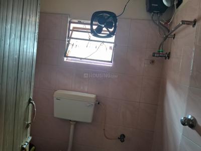 Bathroom Image of 950 Sq.ft 3 BHK Apartment / Flat for sale in Sinthi Kolkata for Rs. 5515000