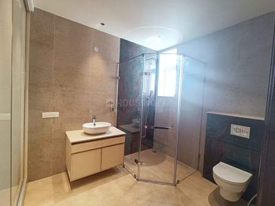 Bathroom Image of 2350 Sq.ft 2 BHK Apartment / Flat for rent in Bhai Randhir Singh Nagar Ludhiana for Rs. 30000
