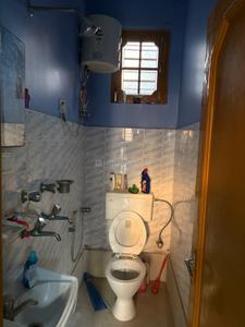 Bathroom Image of 1000 Sq.ft 2 BHK Independent House for rent in Talab Tillo Jammu for Rs. 18000