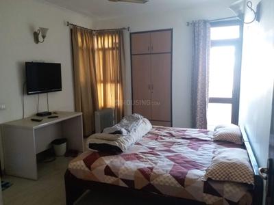 Bedroom Image of 2400 Sq.ft 3 BHK Independent House for rent in Sector 30 Noida for Rs. 46000