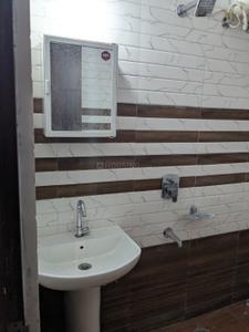 Bathroom Image of 1180 Sq.ft 3 BHK Apartment / Flat for rent in Banaswadi Bengaluru for Rs. 35000