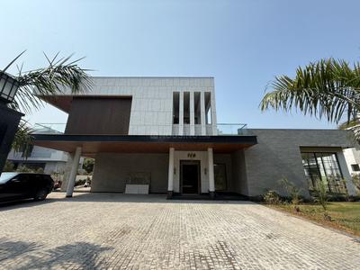 Image of 1650 Sq.ft 5 BHK Farm House for sale in DLF Farms, New Delhi for Rs. 300000000