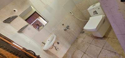 Bathroom Image of 900 Sq.ft 2 BHK Independent House for rent in Electronic City Bengaluru for Rs. 15000
