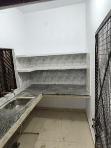 Kitchen Image of 2000 Sq.ft 3 BHK Builder Floor for rent in Alambagh Lucknow for Rs. 27000