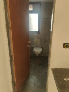 Bathroom Image of 2800 Sq.ft 4 BHK Apartment / Flat for sale in Divyajyot Sarang Lakeview, Vaishno Devi Circle Ahmedabad for Rs. 19500000