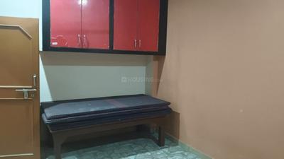 Bedroom Image of 1300 Sq.ft 2 BHK Builder Floor for rent in Jhusi Allahabad for Rs. 7000