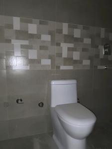 Common Bathroom Image of 1125 Sq.ft 2 BHK Apartment / Flat for sale in Aarambh Heights, Surajpur Greater Noida for Rs. 4940000