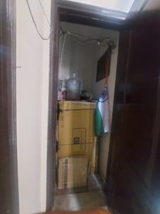 Kitchen Image of 700 Sq.ft 2 BHK Builder Floor for sale in Mayur Vihar Phase 1 New Delhi for Rs. 5500000