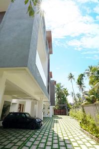 Image of 3275 Sq.ft 4 BHK Villa for sale in Maradu, Kochi for Rs. 23000000