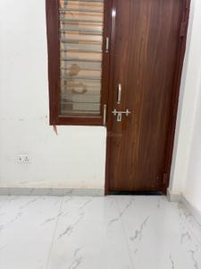 Bedroom Image of 800 Sq.ft 2 BHK Builder Floor for rent in Shastripuram Agra for Rs. 10400