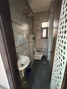 Bathroom Image of 650 Sq.ft 2 BHK Builder Floor for rent in Matiala New Delhi for Rs. 12500