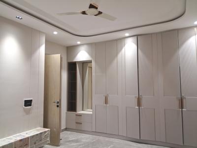Bedroom Image of 2700 Sq.ft 4 BHK Builder Floor for sale in Paschim Vihar New Delhi for Rs. 60000000