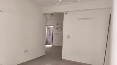 Bedroom Image of 1750 Sq.ft 4 BHK Apartment / Flat for rent in Ajnara Gen X, Crossings Republik Ghaziabad for Rs. 24000