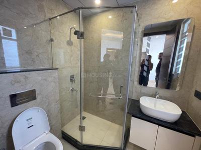 Bathroom Image of 1700 Sq.ft 3 BHK Builder Floor for rent in Trehan Luxury Floors 71, Sector 71 Gurgaon for Rs. 45000