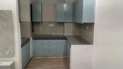 Kitchen Image of 1000 Sq.ft 2 BHK Apartment / Flat for sale in Sector 73 Noida for Rs. 4300000