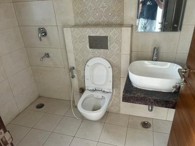 Bathroom Image of 1095 Sq.ft 2 BHK Apartment / Flat for sale in Sector 150 Noida for Rs. 16000000