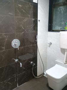 Common Bathroom Image of 900 Sq.ft 2 BHK Apartment / Flat for rent in Shree Sai Sai Sakshi Tower, Kalyan East Kalyan for Rs. 18000