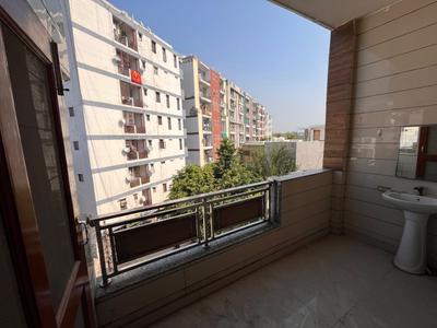 Balcony Image of 900 Sq.ft 1 RK Independent House for rent in Sector 45 Noida for Rs. 18000