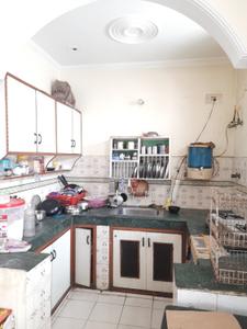 Kitchen Image of 1250 Sq.ft 3 BHK Builder Floor for rent in Sector 14 Gurgaon for Rs. 50000