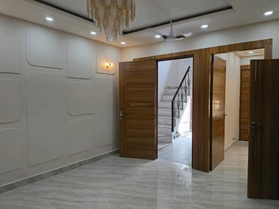 Living Room Image of 1130 Sq.ft 3 BHK Builder Floor for sale in Indirapuram Ghaziabad for Rs. 12000000