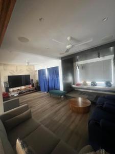 Image of 8000 Sq.ft 4 BHK Villa for sale in Thiruvanmiyur, Chennai for Rs. 140000000