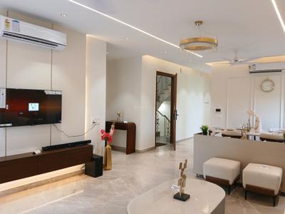 Living Room Image of 2450 Sq.ft 3 BHK Builder Floor for sale in BPTP Amstoria , Sector 102 Gurgaon for Rs. 29500000