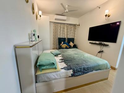 Bedroom Image of 2301 Sq.ft 3.5 BHK Apartment / Flat for sale in DLF One Midtown, Karampura New Delhi for Rs. 64000000