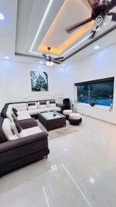 Hall Image of 13500 Sq.ft 1 BHK Farm House for sale in Sector 9 Gurgaon for Rs. 70000013