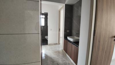 Image of 1450 Sq.ft 3 BHK Apartment / Flat for rent in Sky Leaf, Vaishno Devi Circle, Ahmedabad for Rs. 22000