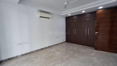 Bedroom Image of 2250 Sq.ft 3 BHK Builder Floor for rent in Navjeevan Vihar New Delhi for Rs. 130000