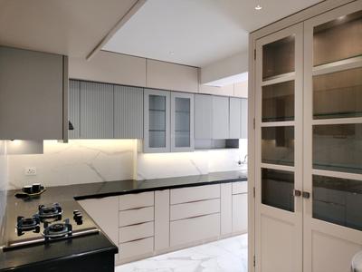 Kitchen Image of 1830 Sq.ft 4 BHK Apartment / Flat for sale in Emerald Heights, Sector 88 Faridabad for Rs. 16800000