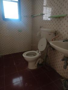 Common Bathroom Image of 1701 Sq.ft 3 BHK Apartment / Flat for rent in Wanowrie Pune for Rs. 46000