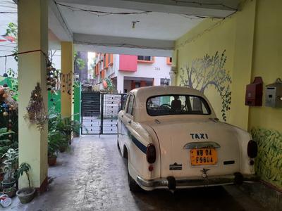 Image of 723 Sq.ft 2 BHK Apartment / Flat for rent in Tollygunge, Kolkata for Rs. 28000