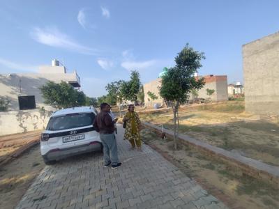 Image of 450 Sq.ft Residential Plot / Land for sale in Loni, Ghaziabad for Rs. 700000