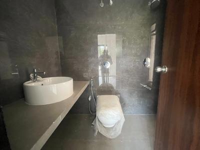 Bathroom Image of 1008 Sq.ft 2 BHK Apartment / Flat for sale in Chembur Mumbai for Rs. 27500000