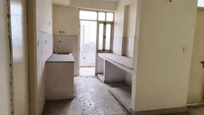 Kitchen Image of 2150 Sq.ft 3.5 BHK Apartment / Flat for sale in RAS Palm Residency, Sector 76 Faridabad for Rs. 10500000