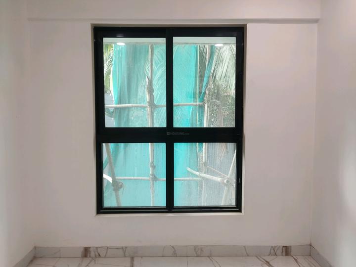 Unique Ivana Main Image 1