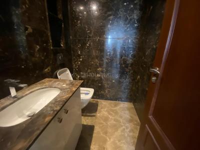 Bathroom Image of 5000 Sq.ft 4.5 BHK Builder Floor for rent in Vasant Vihar New Delhi for Rs. 600000