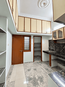 Kitchen Image of 1360 Sq.ft 2 BHK Builder Floor for rent in Vandana Nagar Indore for Rs. 18000
