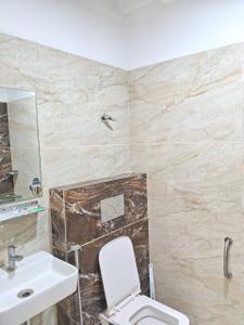 Bathroom Image of 950 Sq.ft 2 BHK Apartment / Flat for rent in Shrida Residency, Hukma Khedi Indore for Rs. 17000