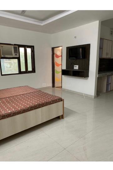 DLF Phase 3 Bedroom 1