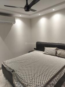 Bedroom Image of 1800 Sq.ft 3 BHK Builder Floor for rent in Rajouri Garden New Delhi for Rs. 80000